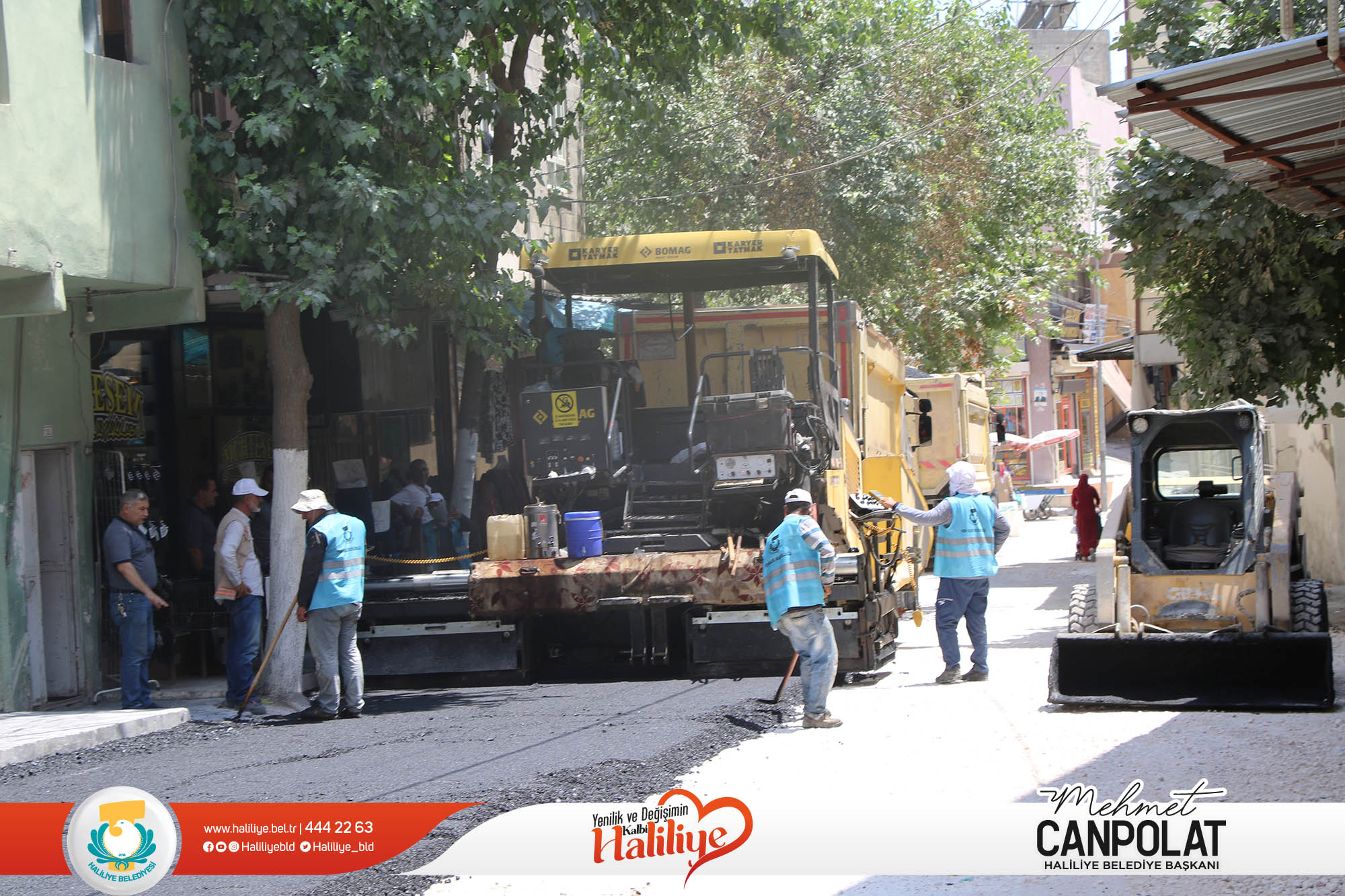 Bir bir veya daha fazla kişi, ayakta duran insanlar ve açık hava görseli olabilir