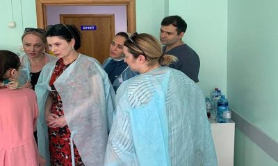 Представители «Женского движения Единой России» навестили в больницах пострадавших при взрыве на АЗС Махачкалы